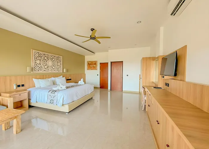 Solaluna Beach Homestay