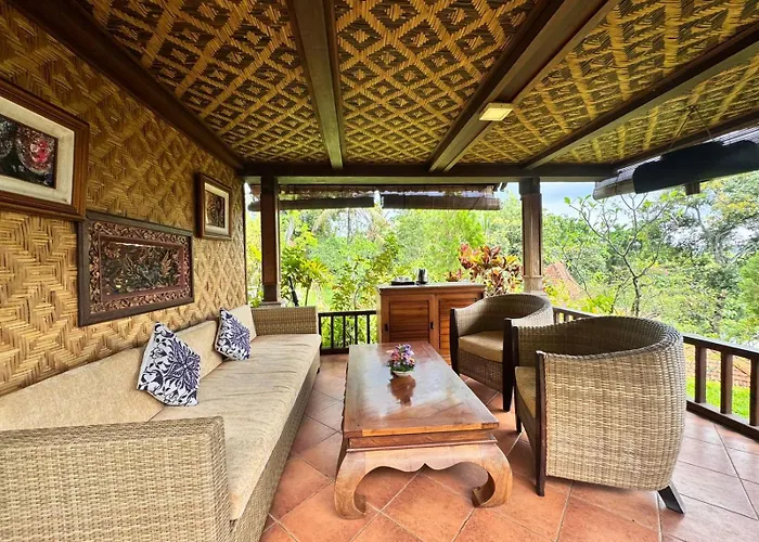 Shanti Natural Panorama View Hotel