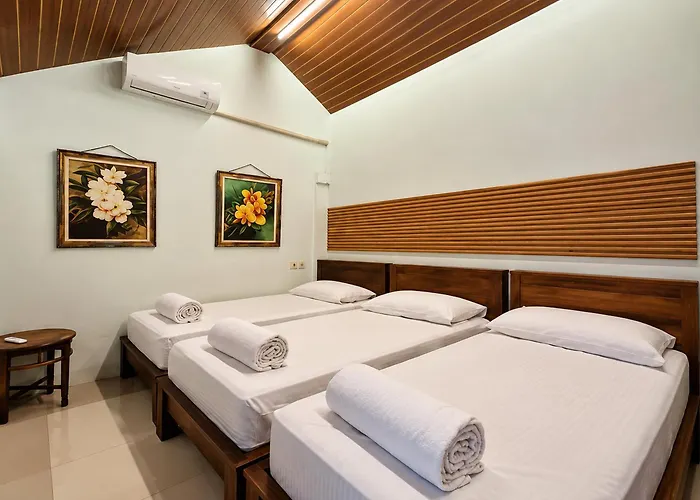 Collection O Near Sampalan Harbour Formerly Griya Nusa Hotel