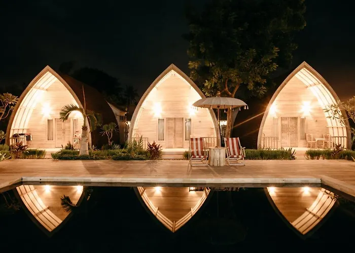La Roja Bungalows
